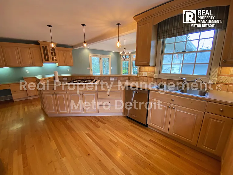 961 Nampa Ct — Photo 6