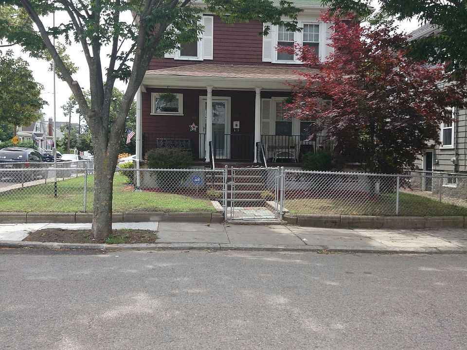 2nd image of 133 Milton St