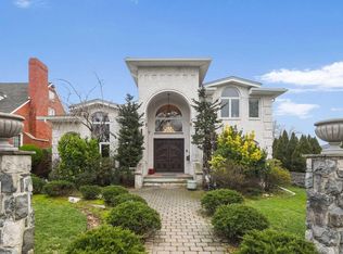 516 Brandon Pl, Cliffside Park, NJ