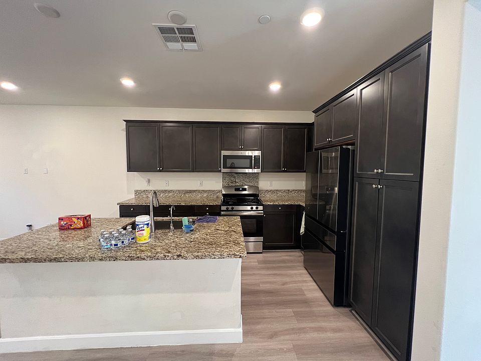 1st image of 6005 Sendero Ave