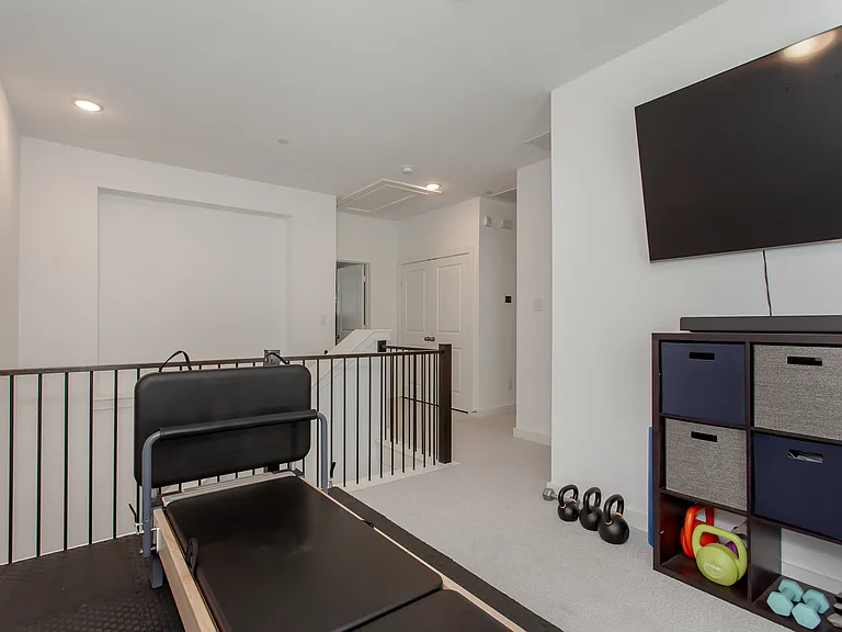 7667 Tiffany Dr — Photo 27