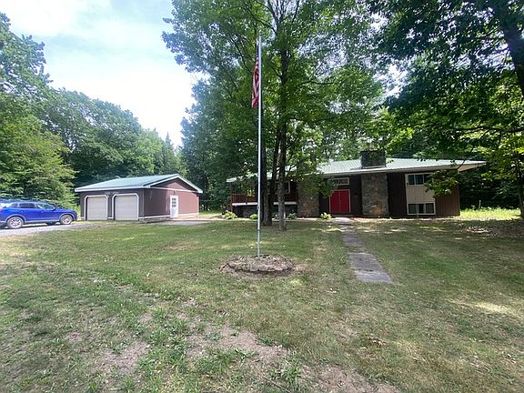 2nd image of 30862 Pinewood Dr