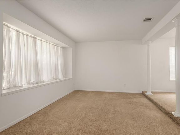 5th image of 10822 Sagetrail Dr