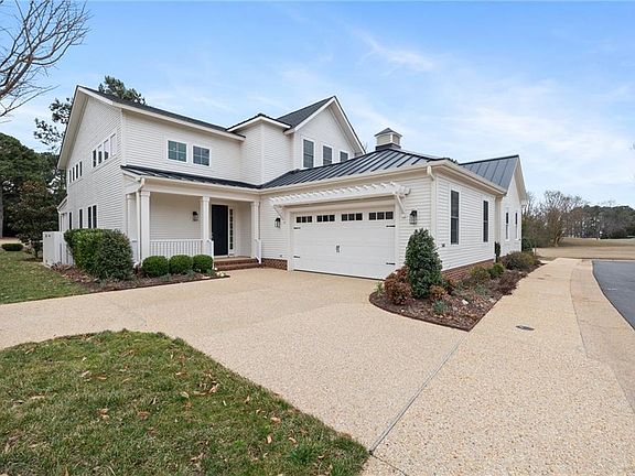 3rd image of 141 Enclave Ct