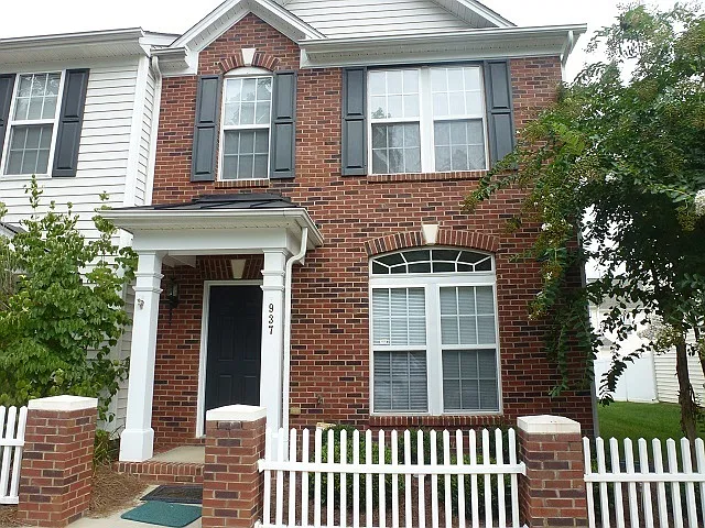937 Coolsprings Ln