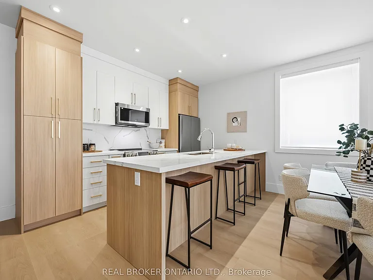 102 Boultbee Ave #C — Photo 5