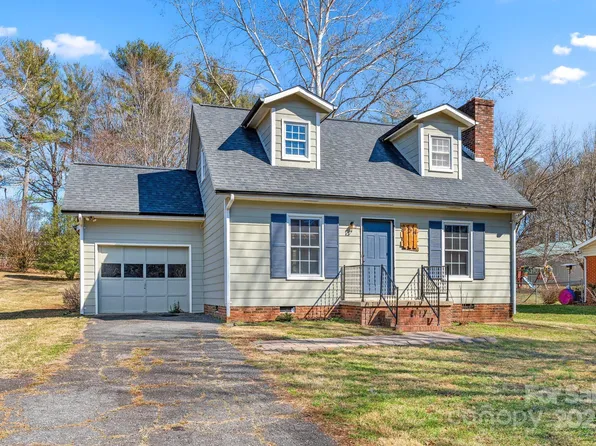 154 Vfw Rd, Morganton, NC 28655