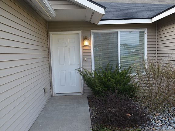 2nd image of 2563 E Knapp Dr