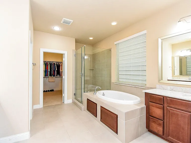8413 Water Oak Pass Dr — Photo 14