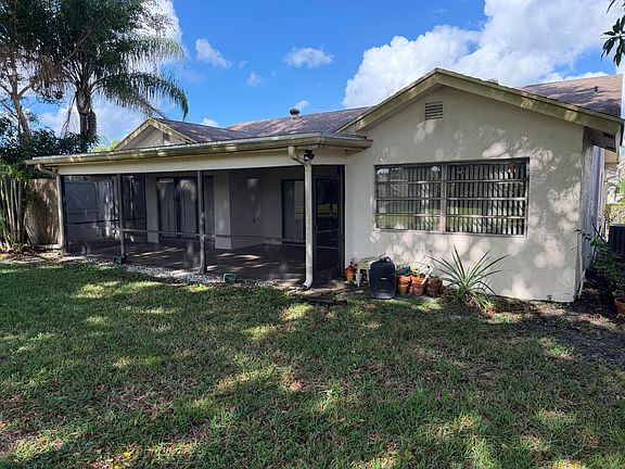 2nd image of 10522 Greenbriar Court