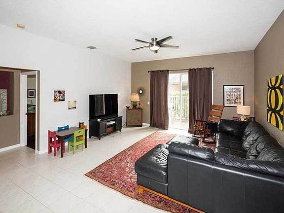 4th image of 1952 Aspen Ln