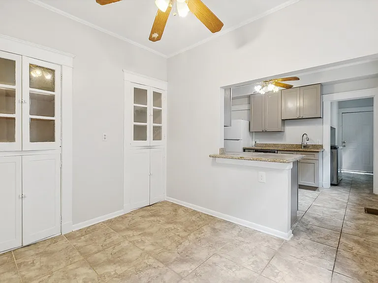 2217 Jefferson Ave — Photo 5
