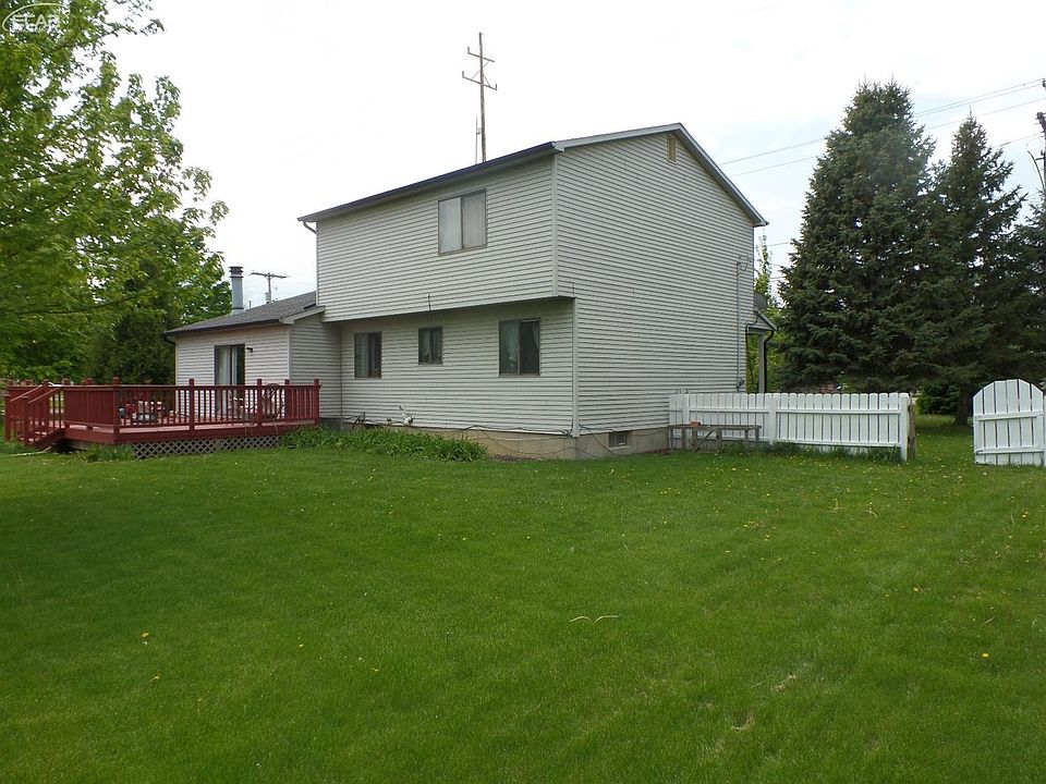 2nd image of 6079 Belsay Rd