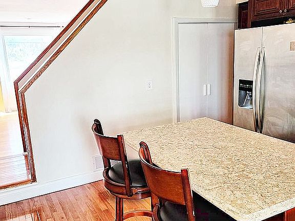 4th image of 267 Quincy Ave Floor 1