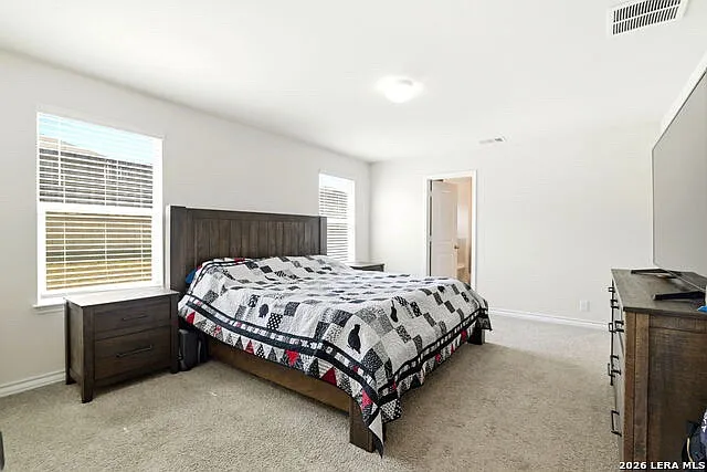 4 bed, 1901 sqft, $2,100 — Photo 4