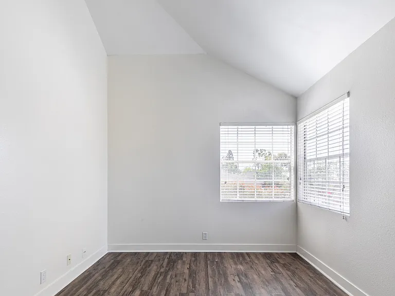 Scripps Landing Apartment Homes — Photo 16