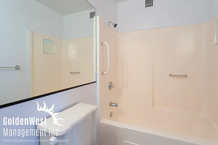4434 W Sunnyslope Ln — Photo 13