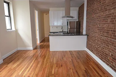 Rented by CITY SKYLINE REALTY INC