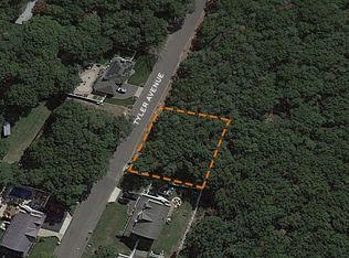Tyler Ave, Miller place, NY 11764