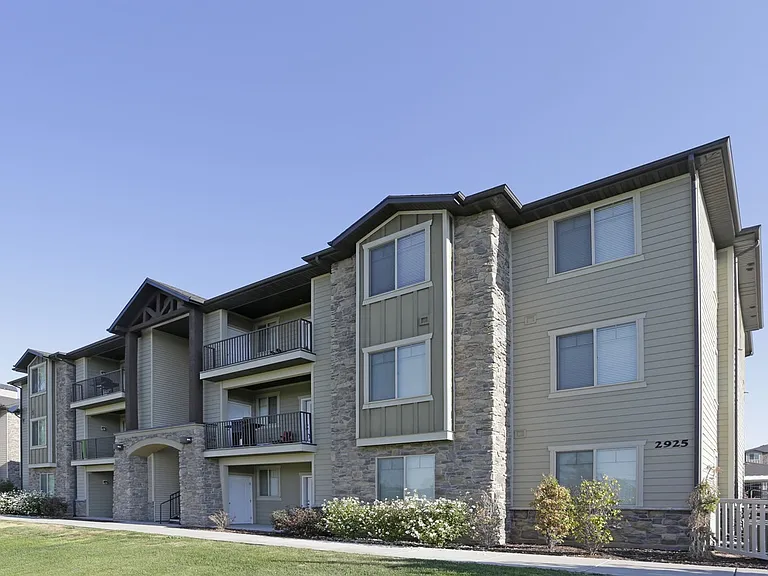 Eastgate at Greyhawk — Photo 5