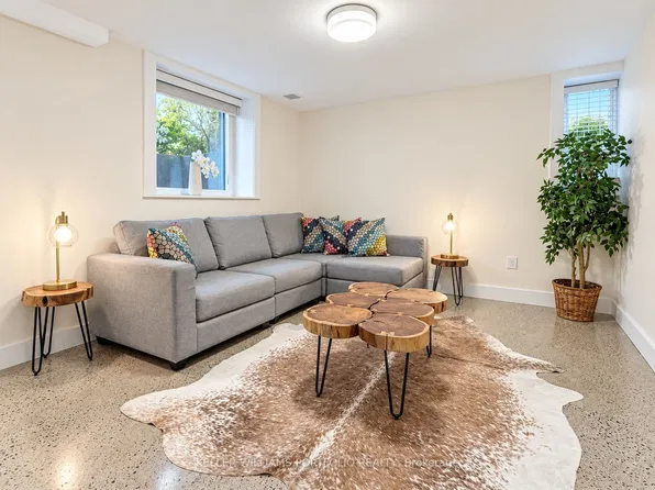 172 High Park Ave #Basement, Toronto, ON M6P 2S4