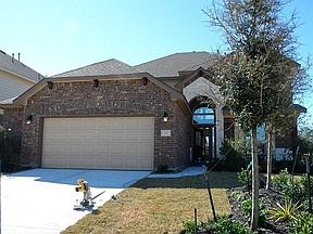 3rd image of 111 W Wading Pond Cir