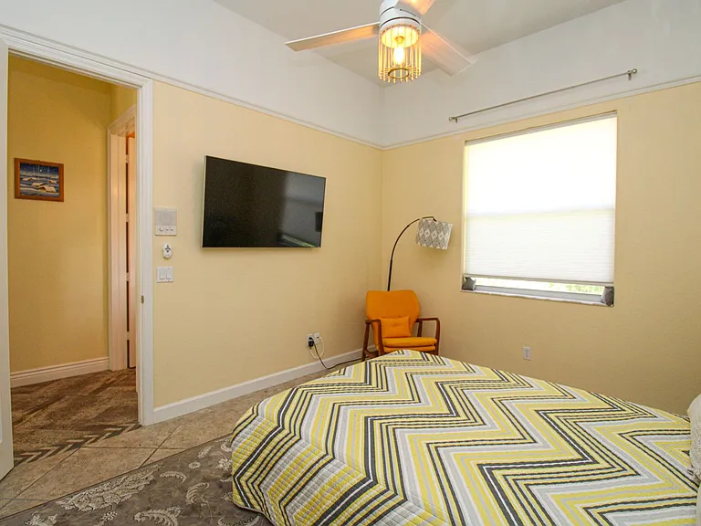 627 Soliel Dr — Photo 38