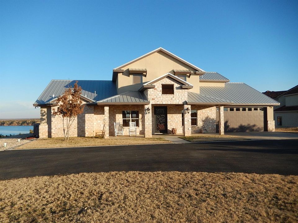 1st image of 2954 Sierra Vista Dr