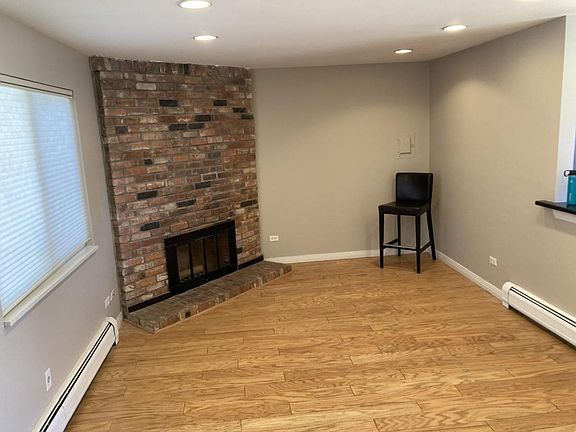 3rd image of 2700 S Holly St APT 221