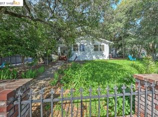 2443 Humboldt Ave, Oakland, CA