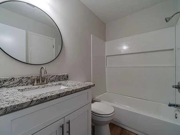 594 Harvard Dr — Photo 10