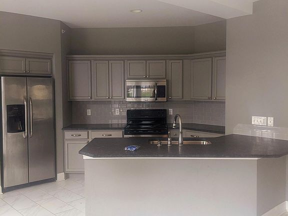 5th image of 6009 S Dune Harbor Dr #204