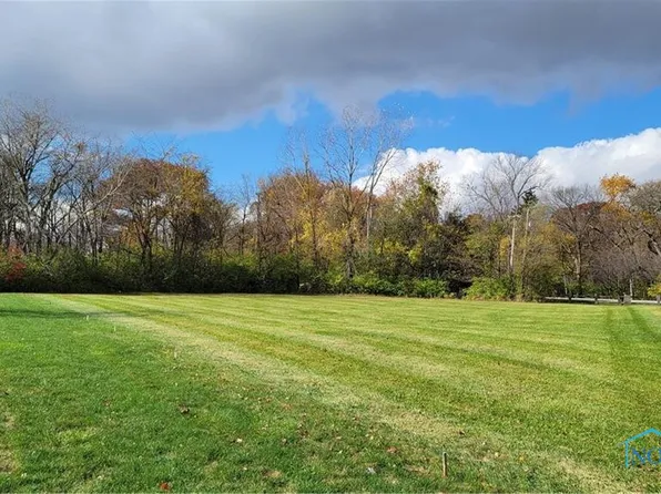 26298 W River Rd, Perrysburg, OH 43551