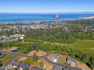 14 Reddekopp Rd, Pacific City, OR 97135
