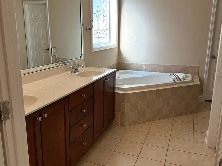 4635 Granby Cir — Photo 15
