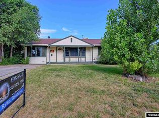 136 S Iowa Ave, Casper, WY 82609