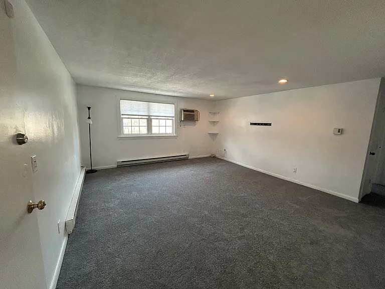 89 Pleasant St #1-C11 — Photo 5