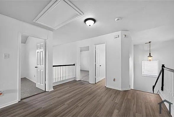 1009 Youkum Ct — Photo 32