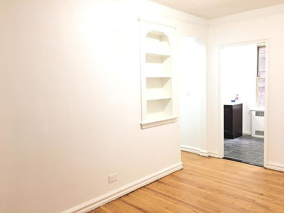 3rd image of 40 Woodruff Ave APT 302