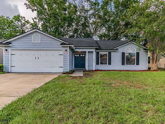 2nd image of 8549 Moss Pointe Trl N