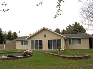 W3193 Bretsch Rd, Elkhorn, WI 53121