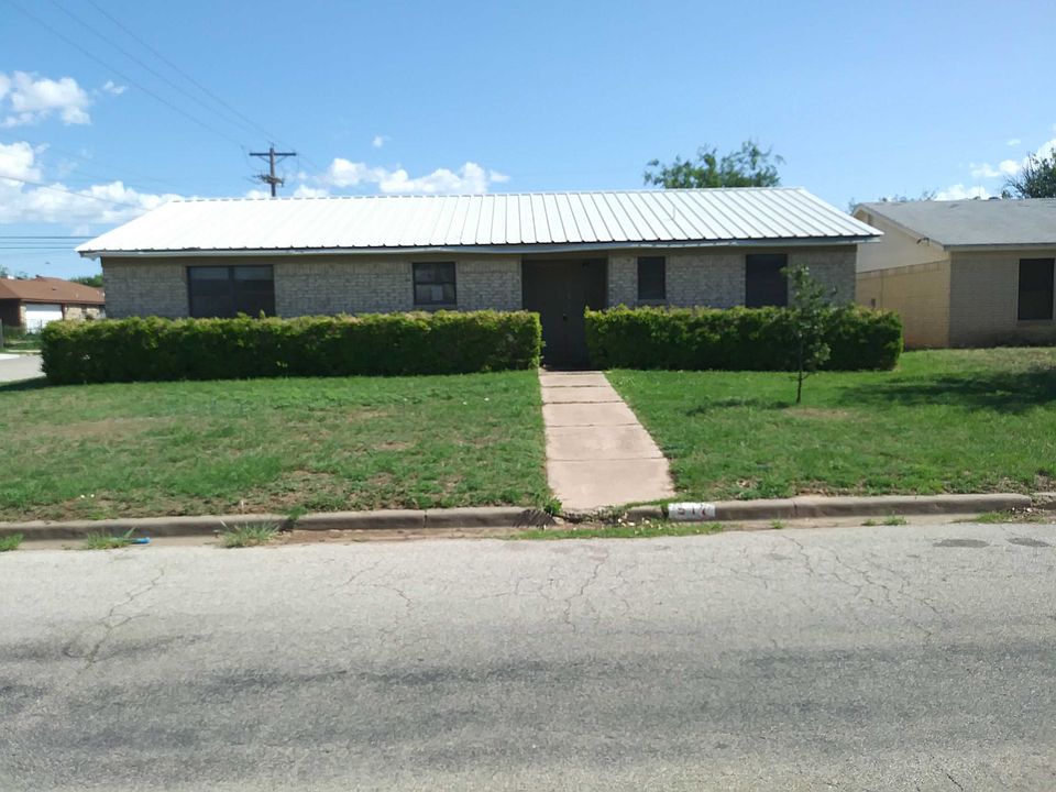 1st image of 517 Van Zandt St