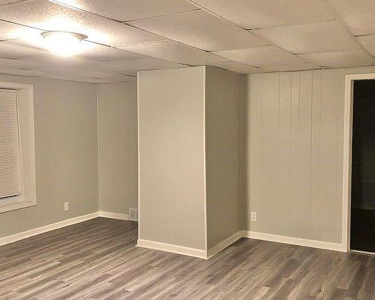 5th image of 590 W Utica St #2