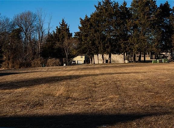 5th image of 10614 W 49th Pl