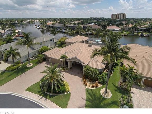 2nd image of 5721 Compass Ct
