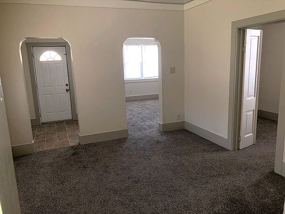 3rd image of 810 N 9th St