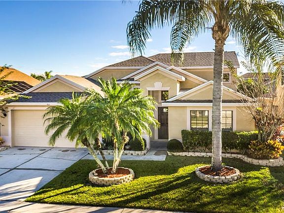 2nd image of 821 Lilac Trace Ln
