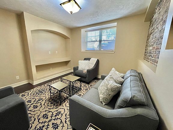 5th image of 3007 Jackson St #1B-A1080
