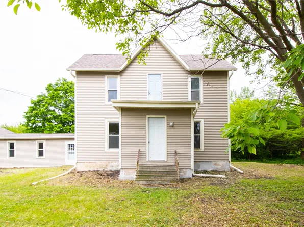 302 3rd Ave SW, Altoona, IA 50009