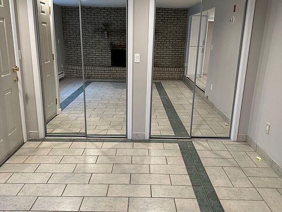 5th image of 123 Underhill Ave Floor 1